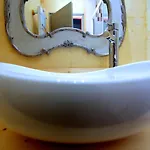 Le Cabaliros