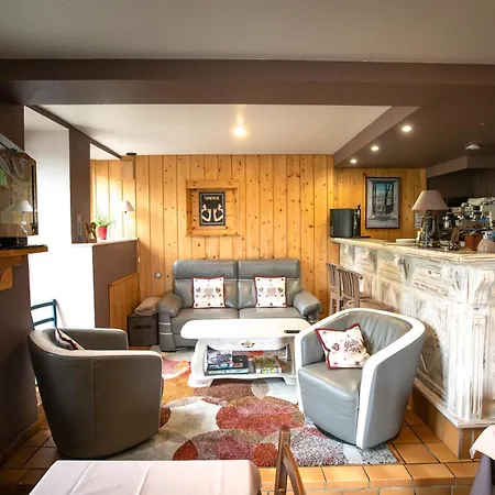 Hotel Le Cabaliros 3*