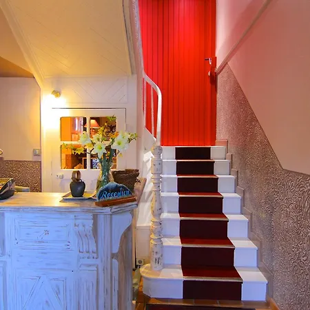 Le Cabaliros Hotel 3*